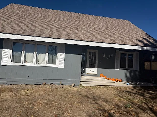 3 bed, 1760 sqft, $2,450 — Photo 2