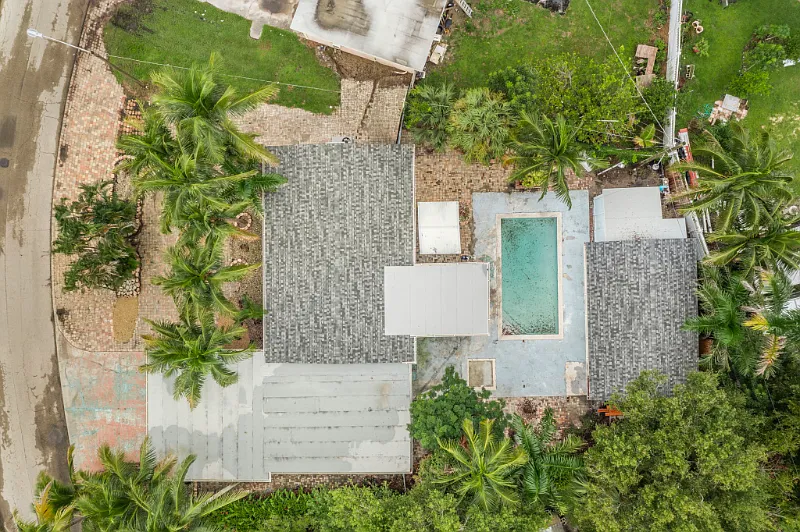Renovated 3 Bed / 2 Bath Pool Home Near Downtown Fort Myers — Photo 4