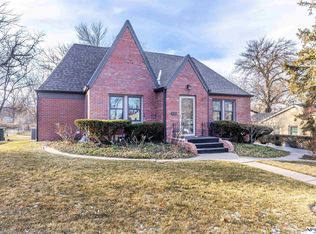 3225 S 46th St, Lincoln, NE 68506