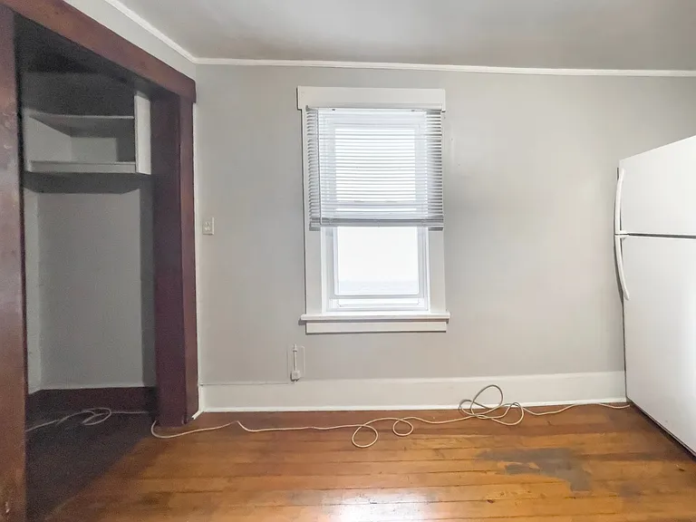 1405 W Jackson St — Photo 25