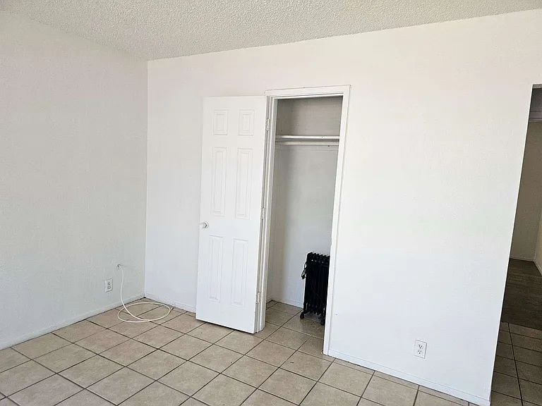 2428 Statz St #C — Photo 9