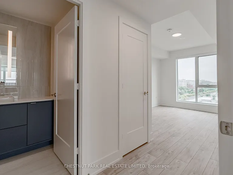 858 Dupont St #828 — Photo 10