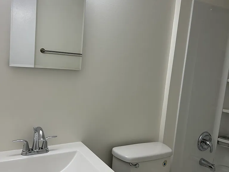 1218 Hickman Rd #13 — Photo 18