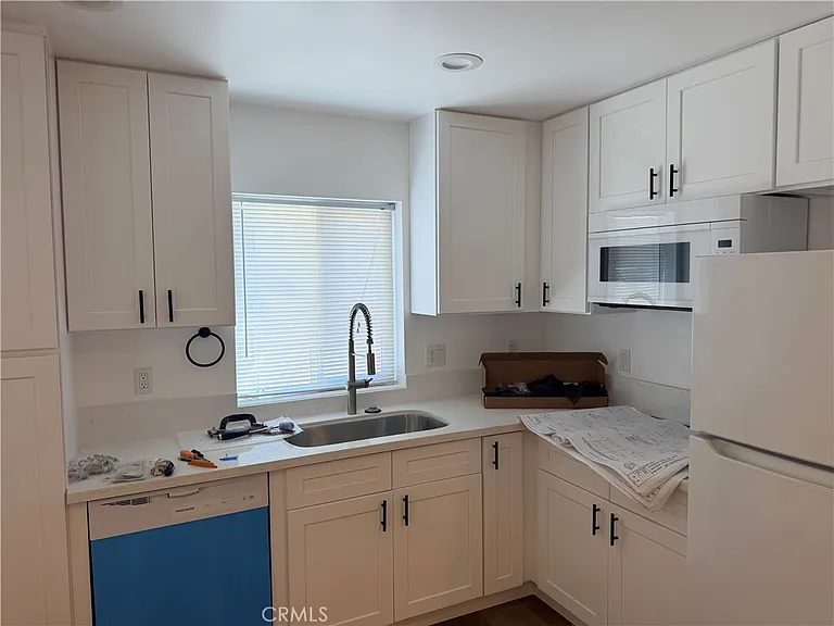 988 Valencia St #6 — Photo 14
