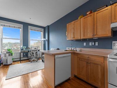 483 Beacon St APT 63, Boston, MA, 02115
