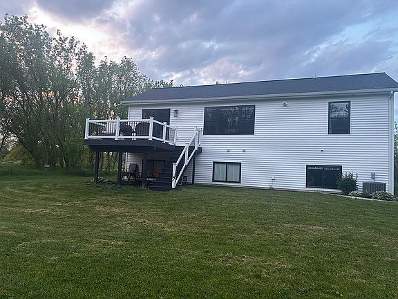 5th image of 2660 72nd Ave