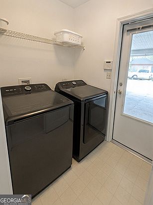 5th image of 65 Waters Edge Way