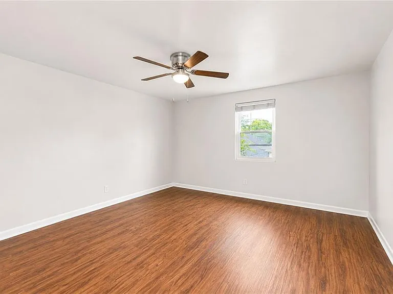 3203 E Point St #4 — Photo 13