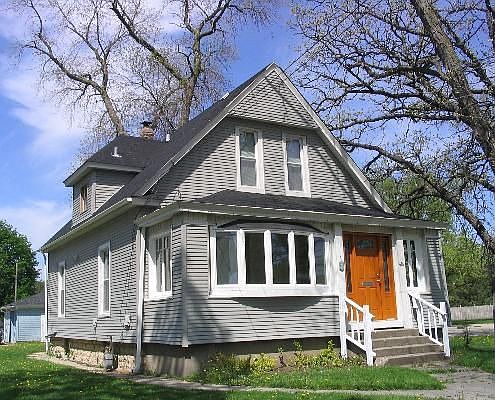 476 N liberty