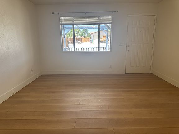 3rd image of 6135 Mojave Ave