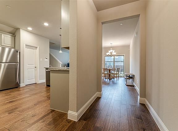 4th image of 710 Lowveld Dr