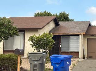 1549 Temple Heights Dr, Oceanside, CA 92056