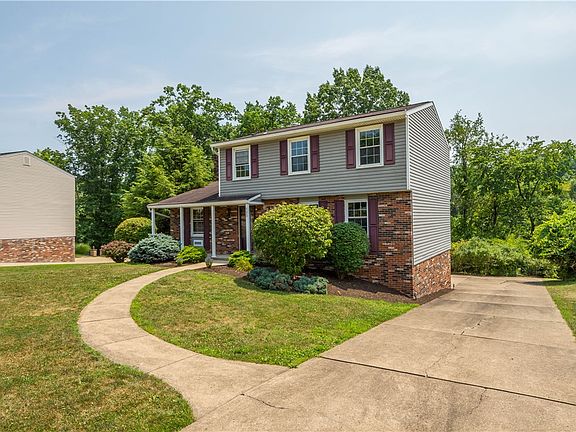 3rd image of 732 Thornwick Dr