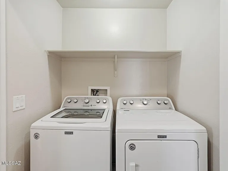 2815 N Fair Oaks Ave — Photo 35