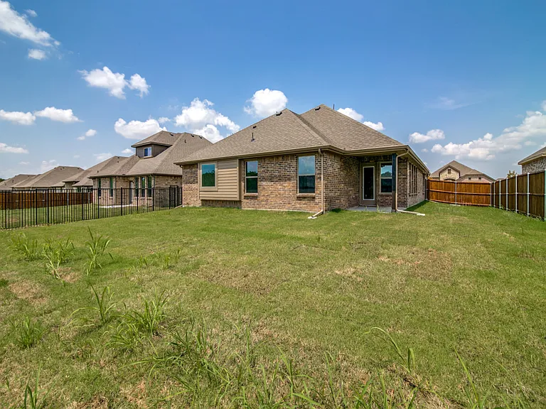 323 Sweetspire Dr — Photo 19