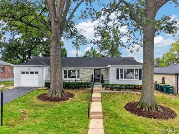 1424 Ronald Dr, Saint Louis, MO 63119