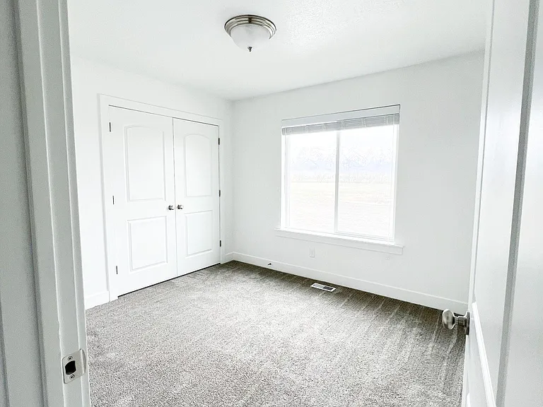 1863 S 1425 W — Photo 33