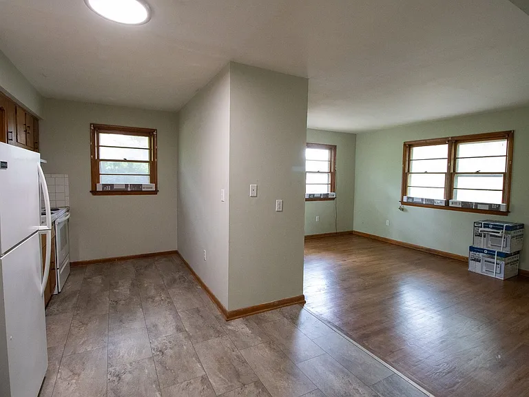 3201 Martha Dr — Photo 5