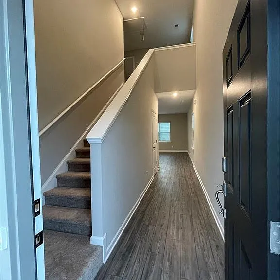 107 Wynn Way — Photo 2