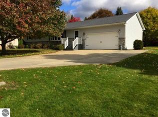 1956 Birchwood St, Mount Pleasant, MI 48858