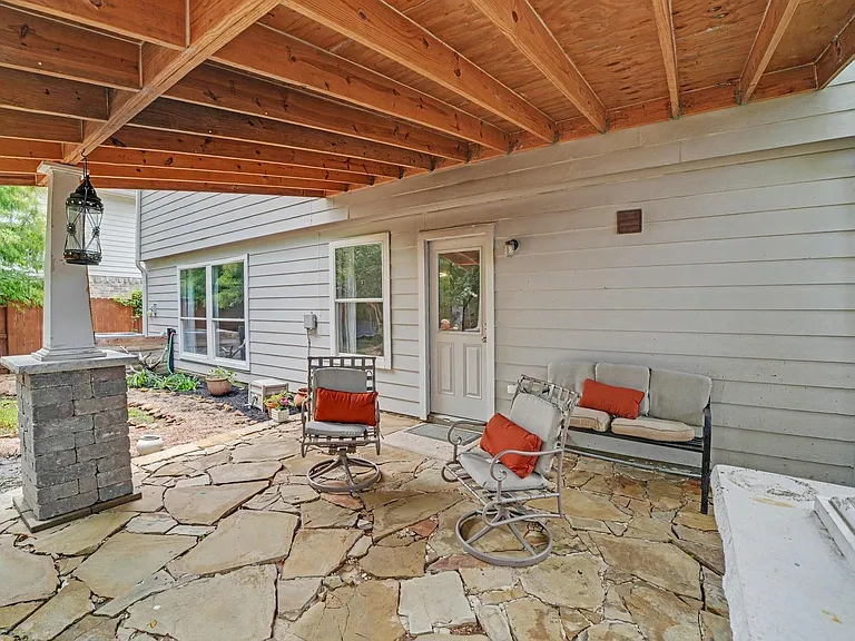 25338 Barmby Dr — Photo 28