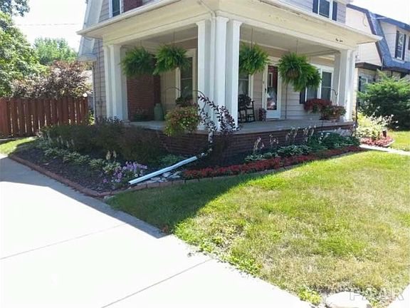 3rd image of 912 E McClure Ave