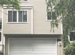 140 Shepard Ave #140, Hamden, CT 06514