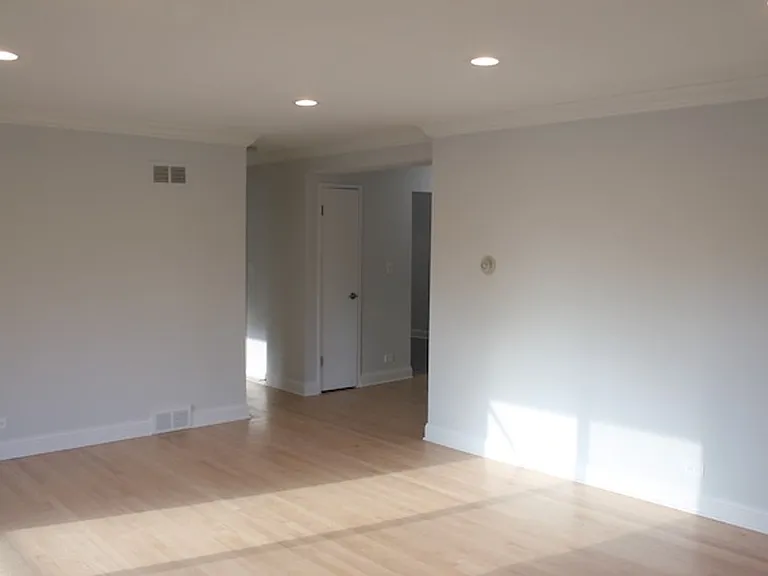 419 Ridge Ave — Photo 8