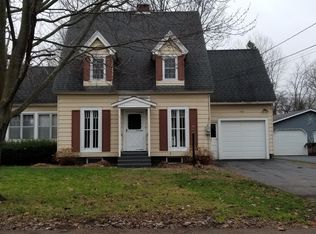 113 Palmer Dr, North Syracuse, NY 13212