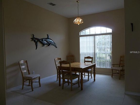 5th image of 1545 The Oaks Blvd