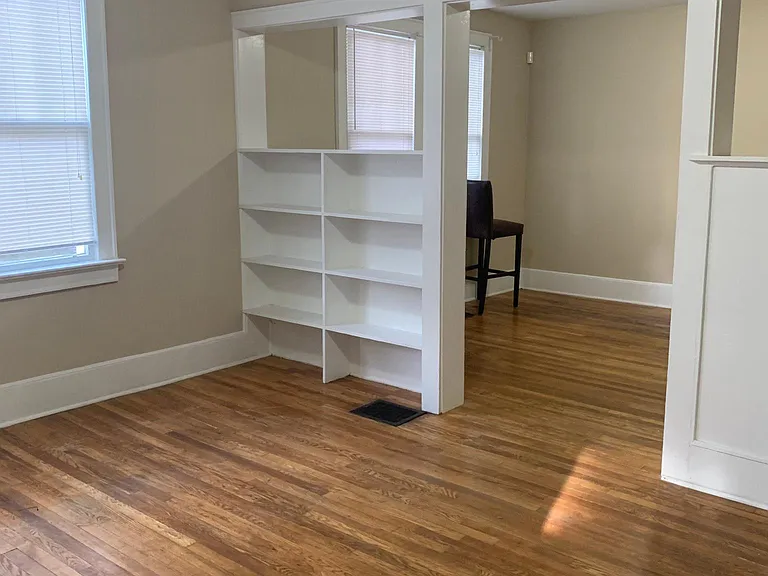 1133 Woodrow St #F — Photo 10