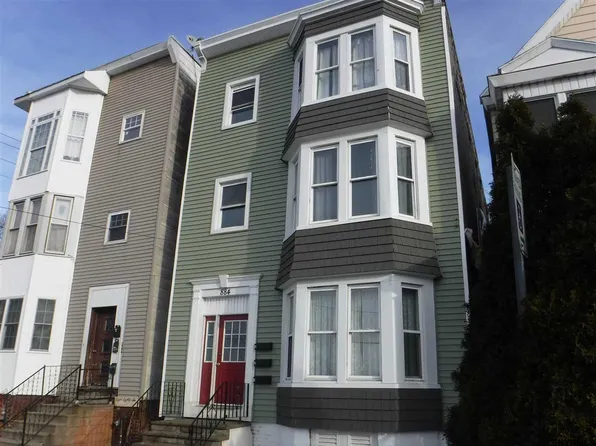 884 3rd Ave, Troy, NY 12182