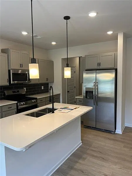 3 bed, 2.5 bath, 1814 sqft, $1,800 — Photo 4