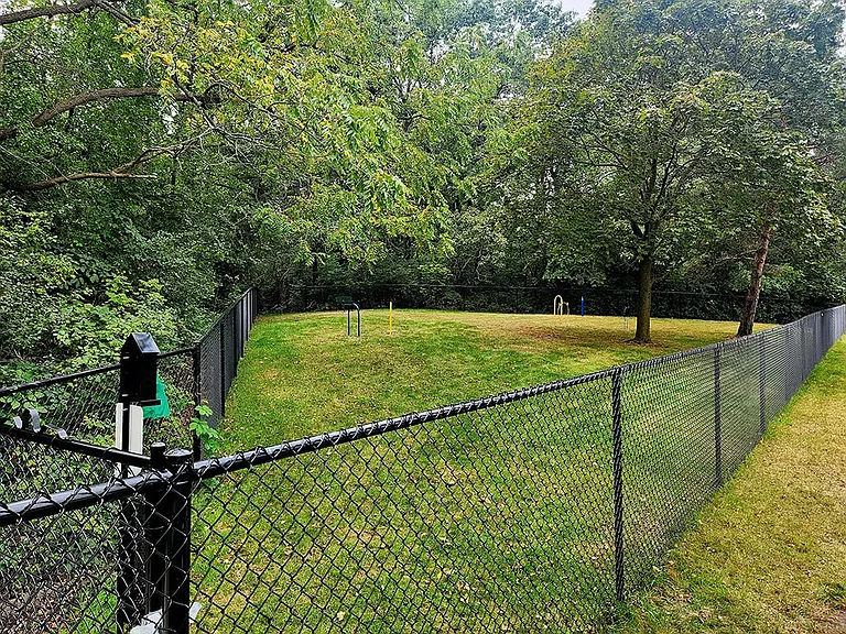 Fox Crest — Photo 15