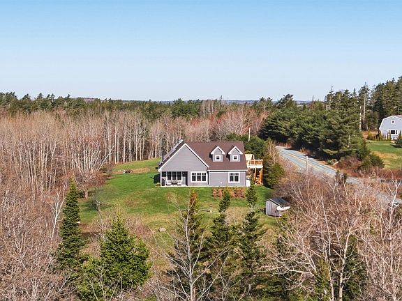5th image of 437 Mount Pleasant Rd