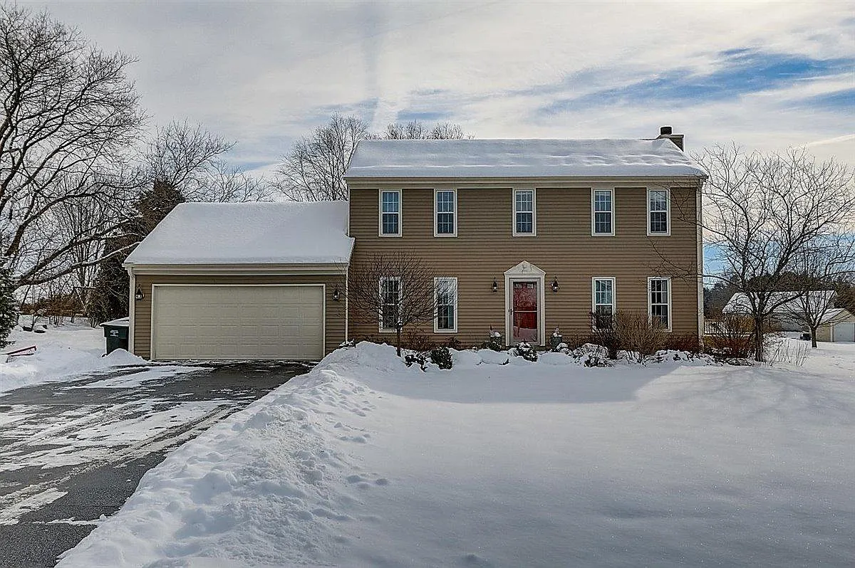 W318S3234 Squire Rd photo 1