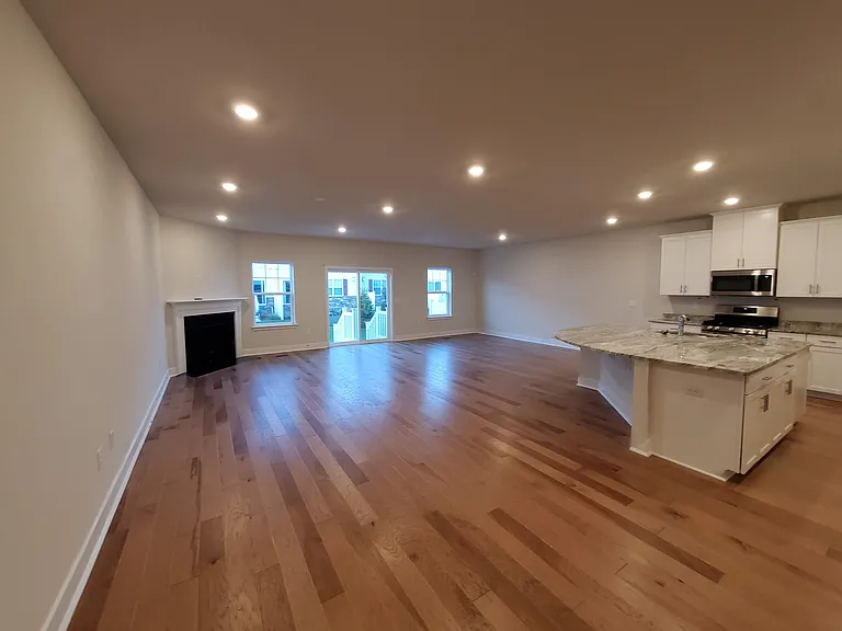 51 Gerhard Pl — Photo 2
