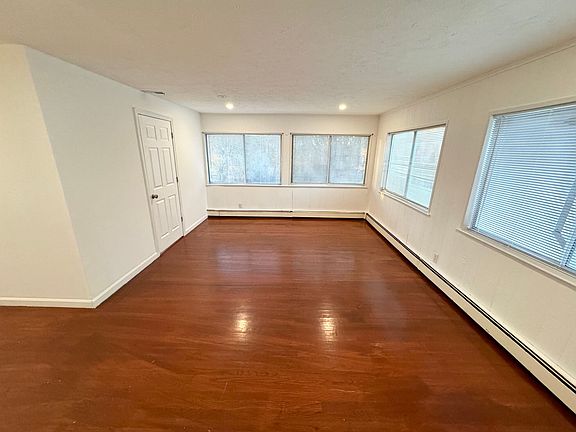 4th image of 1088 S Franklin St Floor 2