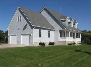 54935 839th Rd, Norfolk, NE 68701