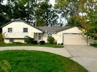 1806 Auburndale Ave, West Bloomfield, MI 48324