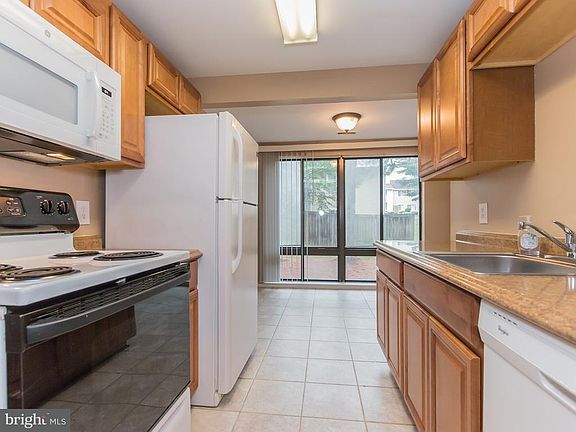 5th image of 13205 Chalet Pl #6-102