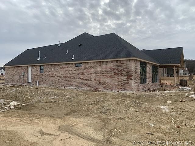 2nd image of 2994 N Dogwood Dr