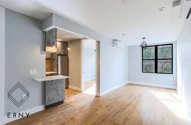 Rented by ERNY LLC | media 3