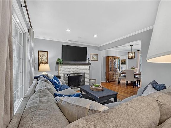 5th image of 3114 W 72nd Ter