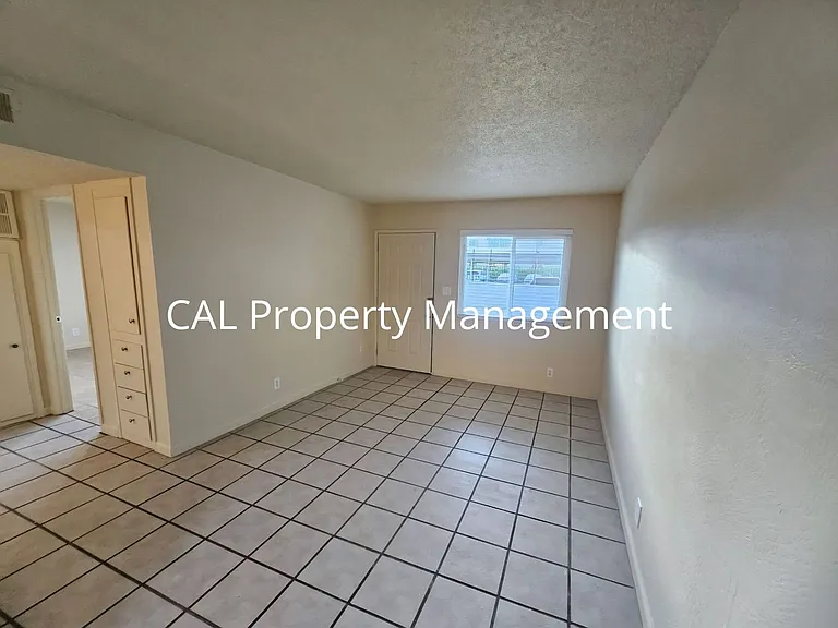 918 Illinois Ave — Photo 14