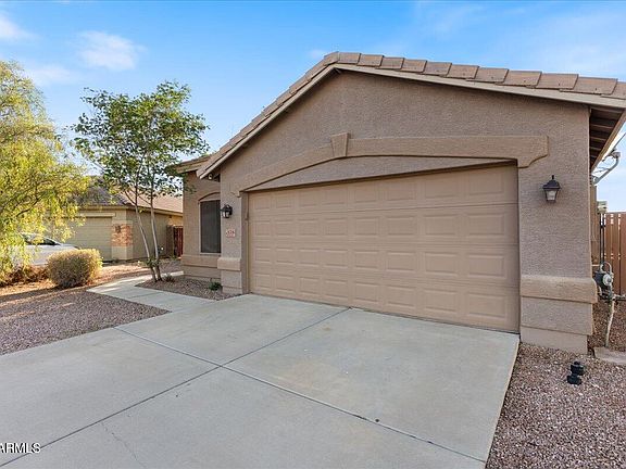 3rd image of 826 S 126TH Avenue