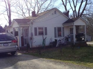105 Alwran St, Morganton, NC 28655