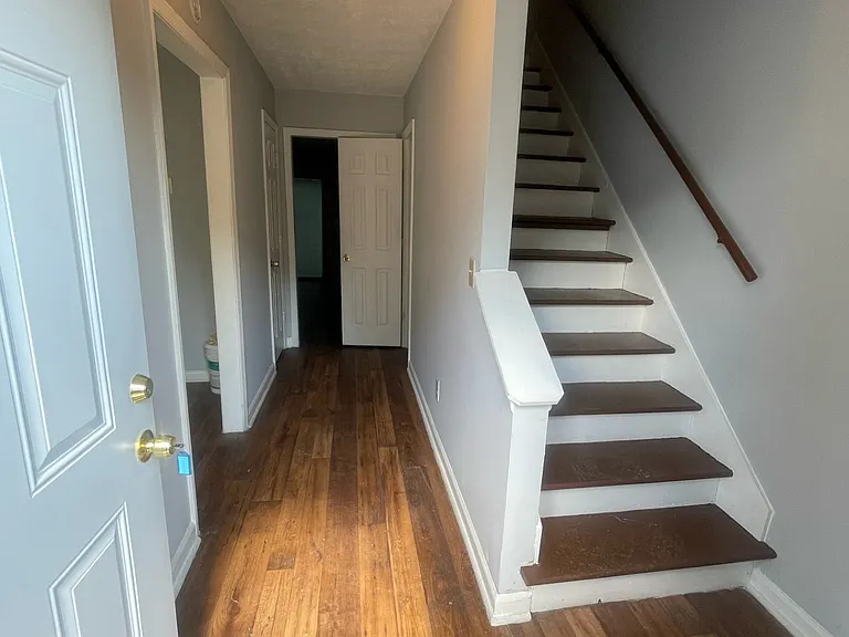 5215 Ridge Forest Dr — Photo 5