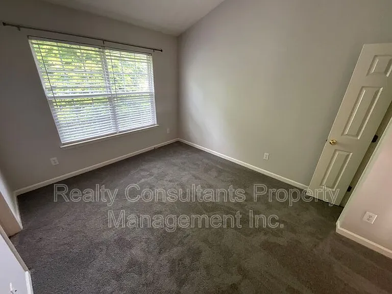 239 Bridford Downs Dr — Photo 17