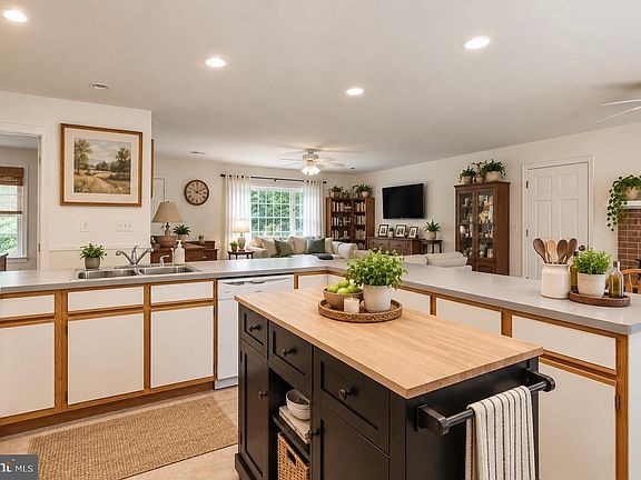 3rd image of 5171 Grace Church Ln